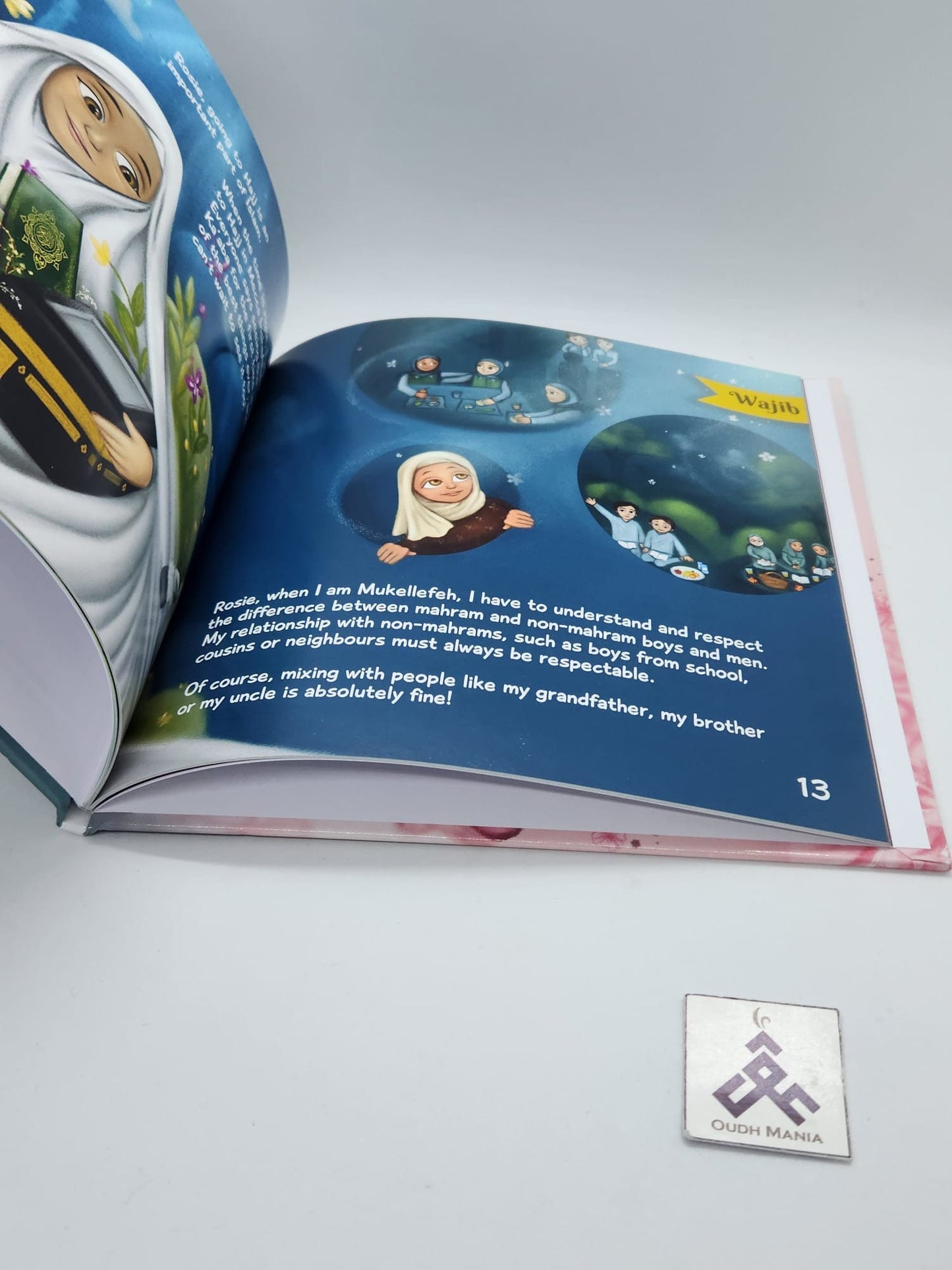 Nine Story Book with Locket | Um Aimen Books
